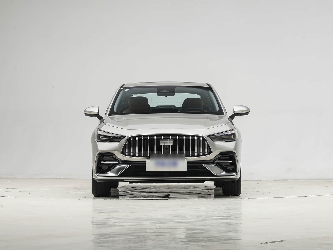 Geely Galaxy Starshine 6 — вид спереди